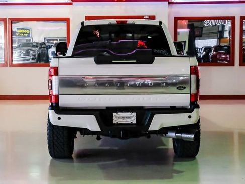 Used 2017 Ford F250 Platinum w/ Platinum Ultimate Package image 11