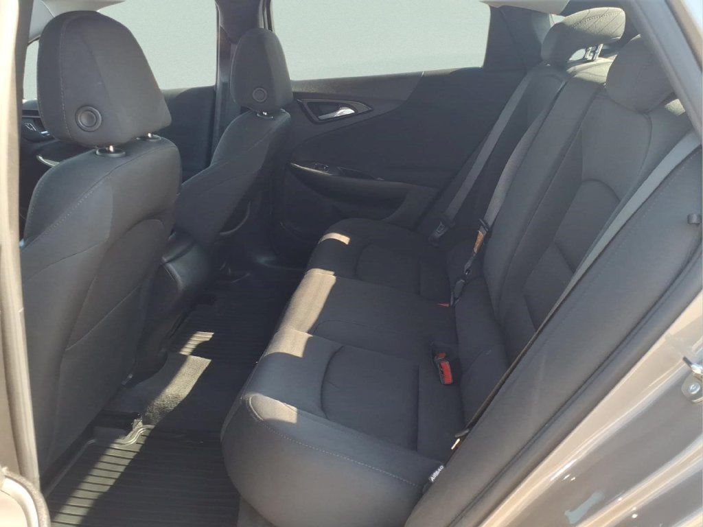 Used 2024 Chevrolet Malibu LS FWD image 15