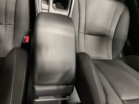 Used 2025 Honda Accord SE image 17