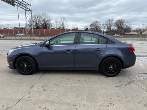 Used 2014 Chevrolet Cruze LT FWD image 11