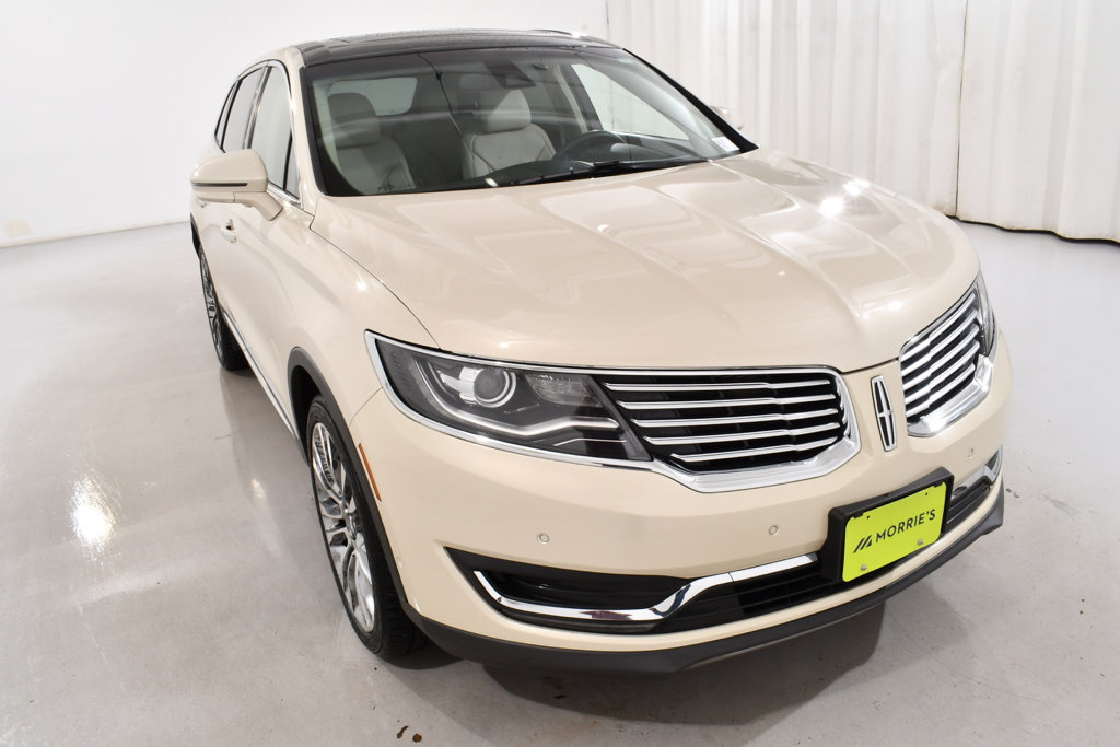 Used 2016 Lincoln MKX Reserve w/ Technology Package AWD/4WD image 4