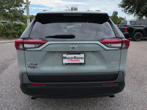 Used 2022 Toyota RAV4 XLE w/ Convenience Package AWD/4WD image 5