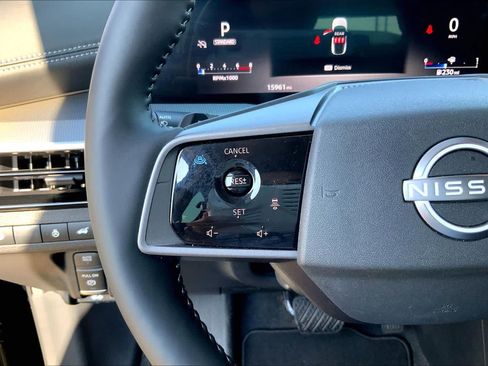 Used 2025 Nissan Murano SL AWD/4WD image 23