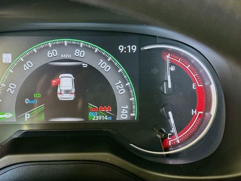 Certified 2025 Toyota RAV4 LE FWD image 14