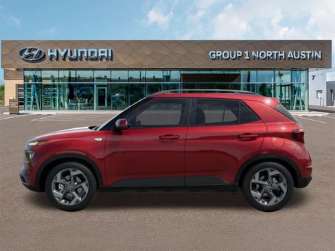 New 2025 Hyundai Venue SEL image 4