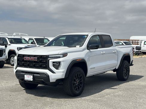 New 2026 GMC Canyon Elevation RWD image 7