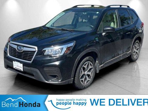 Used 2020 Subaru Forester Premium AWD/4WD image 1