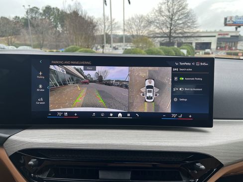 Certified 2025 BMW 330i Sedan image 24