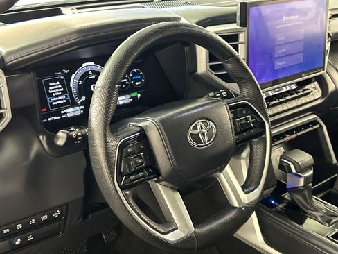Used 2023 Toyota Sequoia Platinum AWD/4WD image 14