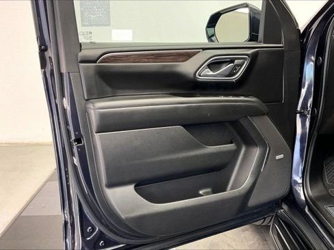 Used 2024 Chevrolet Suburban LT AWD/4WD image 25