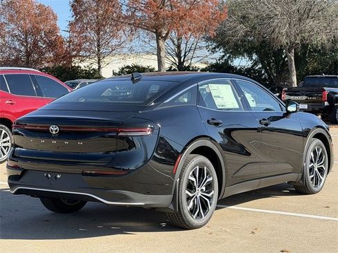 New 2026 Toyota Crown XLE image 4