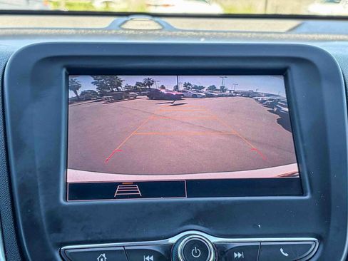 Used 2022 Chevrolet Equinox LT w/ LPO, Floor Liner Package FWD image 22