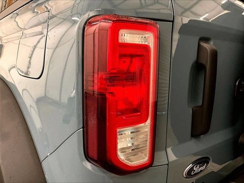 Used 2022 Ford Bronco 2-Door AWD/4WD image 28