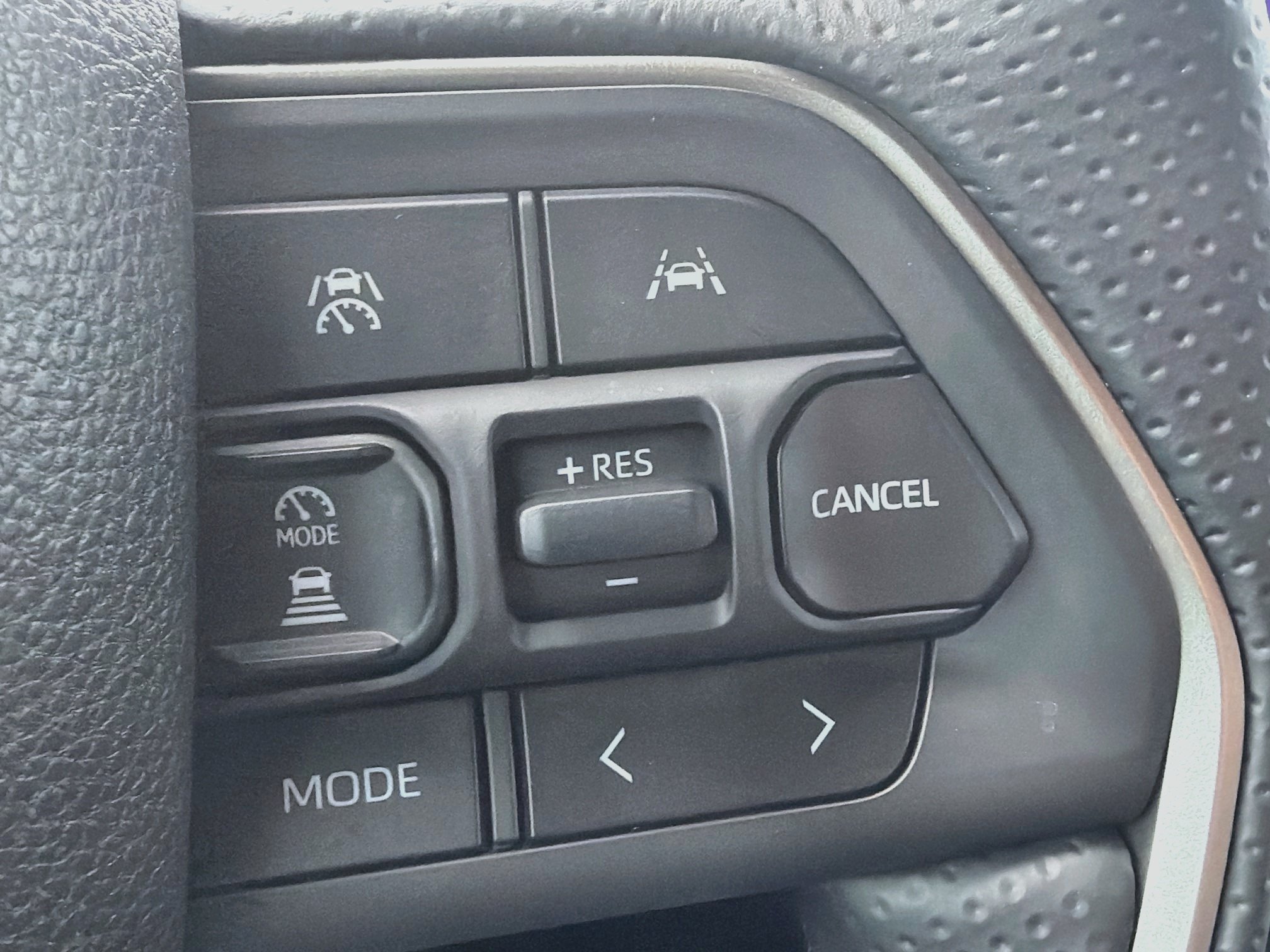 Used 2026 Toyota 4Runner Platinum AWD/4WD image 40