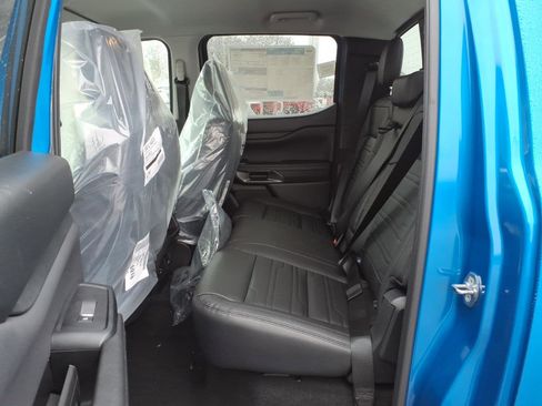 New 2025 Ford Ranger Lariat w/ Black Appearance Package image 6