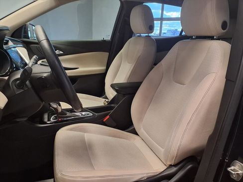 Used 2021 Buick Encore GX Preferred w/ Sport Touring Package image 11