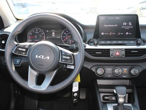 Used 2023 Kia Forte LXS FWD image 11