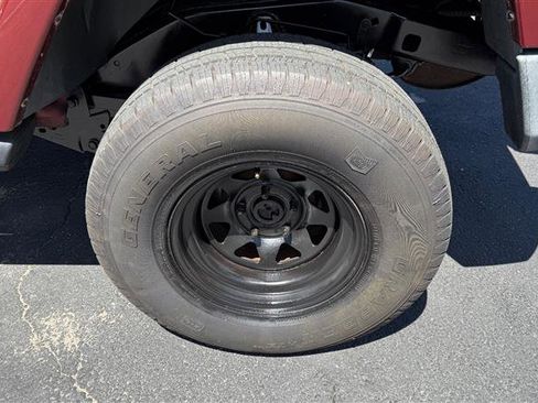 Used 2007 Jeep Wrangler Unlimited Sahara w/ Trailer Tow Group image 36