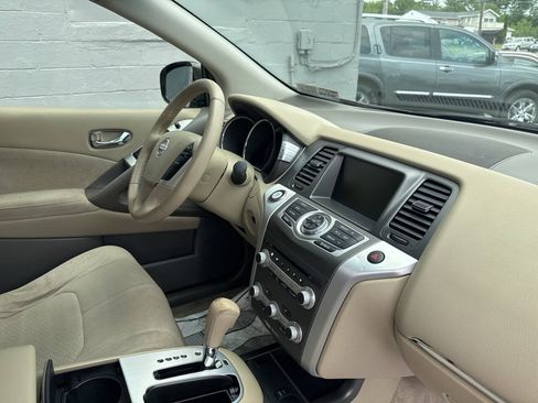 Used 2012 Nissan Murano SV AWD/4WD image 25