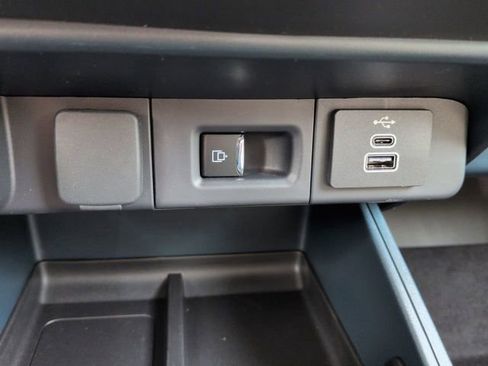 New 2026 Ford Maverick Lariat AWD/4WD image 24