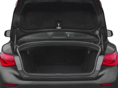 Used 2017 INFINITI Q50 Signature Edition w/ All Weather Package (L93) AWD/4WD image 15