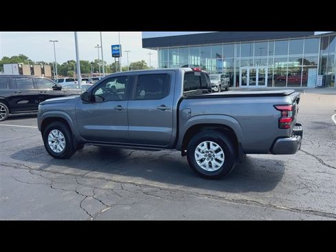 Used 2023 Nissan Frontier SV w/ SV Convenience Package RWD image 6