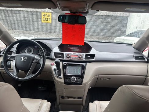 Used 2014 Honda Odyssey EX-L image 25