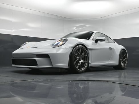 Certified 2024 Porsche 911 GT3 RS RWD image 24
