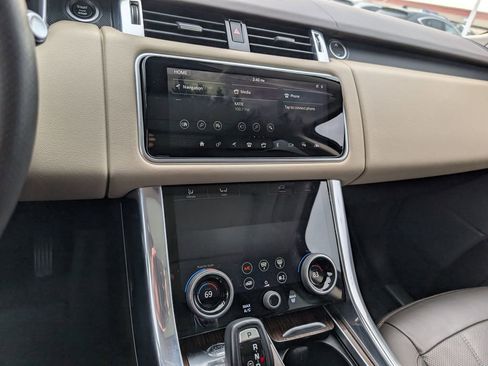 Used 2019 Land Rover Range Rover Sport HSE image 19
