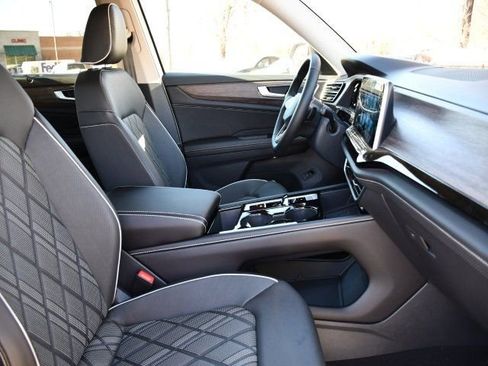 New 2026 Volkswagen Atlas SEL Premium R-Line AWD/4WD image 34