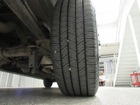 Used 2020 Ford Transit 250 Medium Roof AWD w/ Load Area Protection Package image 26