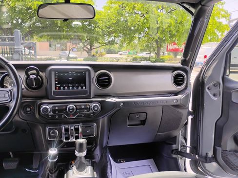 Used 2020 Jeep Wrangler Unlimited Sport S AWD/4WD image 89