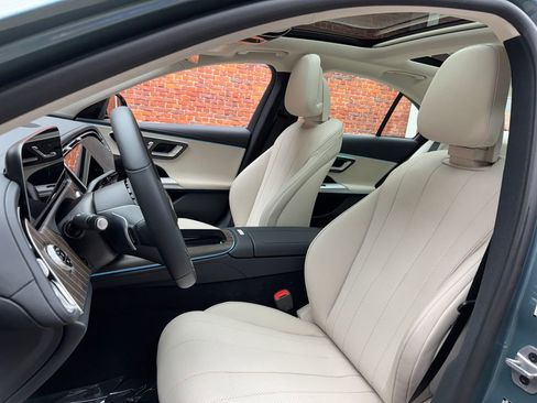 Certified 2025 Mercedes-Benz E 350 4MATIC Sedan image 22