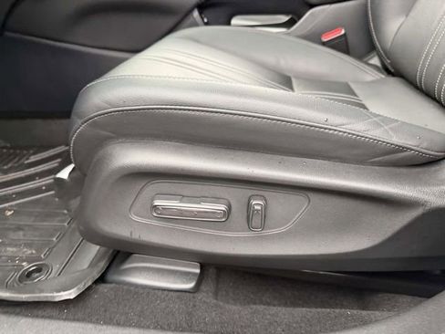 Used 2023 Honda HR-V EX-L image 14