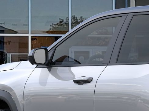 New 2027 Chevrolet Equinox LT w/ Safety and Technology Package FWD image 36