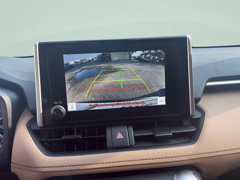 Used 2024 Toyota RAV4 LE FWD image 19