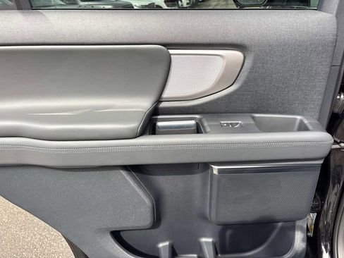 New 2026 Ford Expedition Active RWD image 19