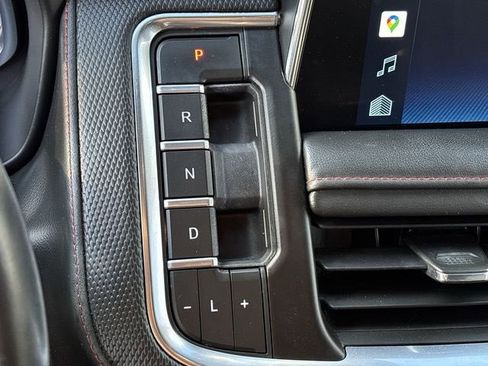 Used 2022 Chevrolet Tahoe RST w/ Luxury Package image 16