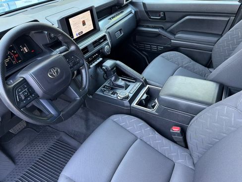 Used 2026 Toyota Tacoma SR5 AWD/4WD image 13
