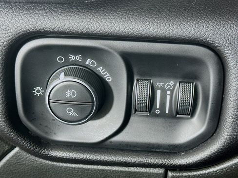 Used 2024 RAM 2500 Laramie w/ Safety Group image 17