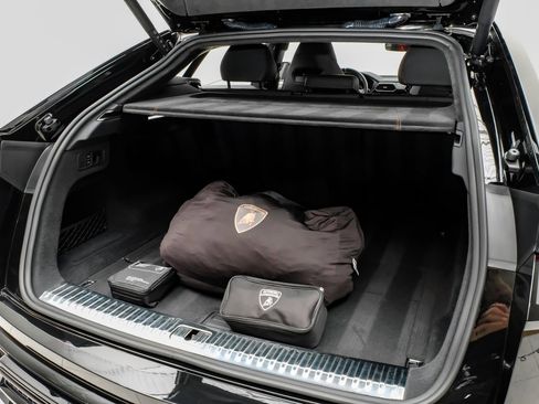 Used 2022 Lamborghini Urus image 51