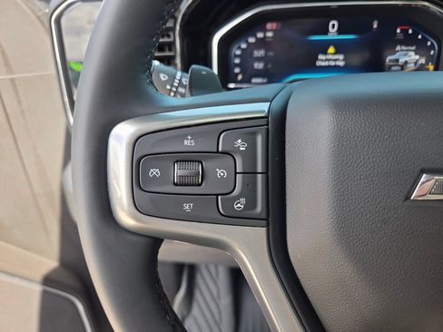 Used 2024 Chevrolet Silverado 1500 LT Trail Boss w/ Convenience Package II AWD/4WD image 33