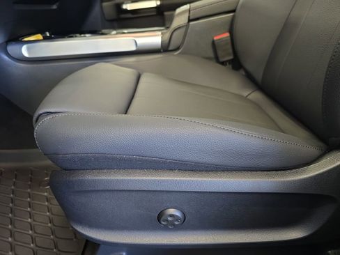 New 2026 Mercedes-Benz GLB 250 image 29