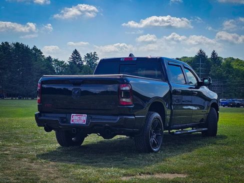 Used 2020 RAM 1500 Big Horn AWD/4WD image 3