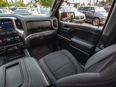 Used 2019 Chevrolet Silverado 1500 RST AWD/4WD image 26