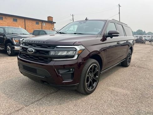 Used 2023 Ford Expedition Max Limited AWD/4WD image 32