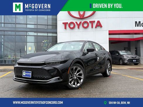 New 2026 Toyota Crown Limited image 1