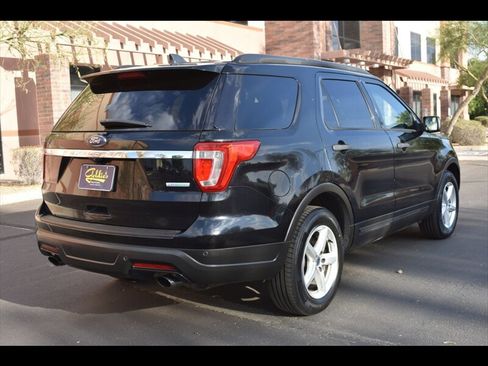 Used 2018 Ford Explorer FWD image 7