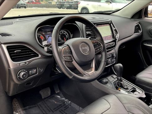 Used 2021 Jeep Cherokee Limited w/ Elite Package AWD/4WD image 11