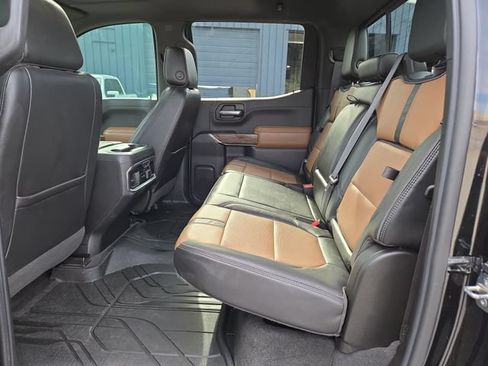 Used 2019 Chevrolet Silverado 1500 High Country AWD/4WD image 33